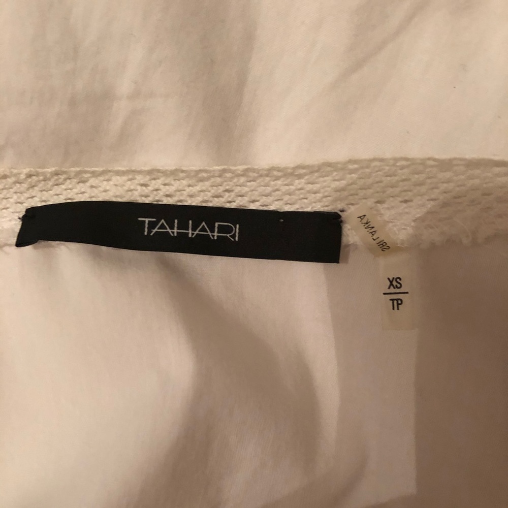Tahari white three quarter sleeve shirt - Picture 2 of 7
